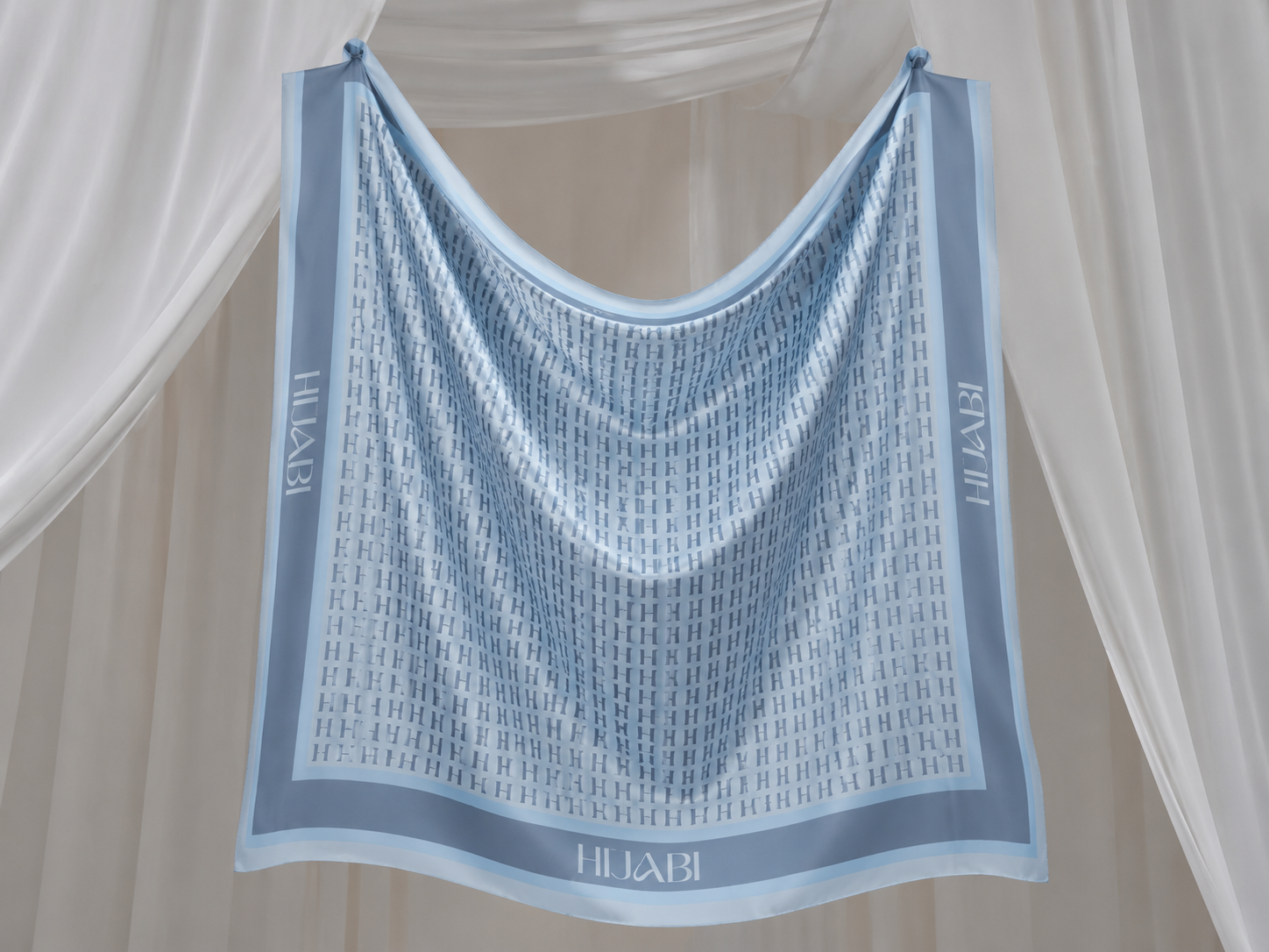 Carré de Soie baby blue